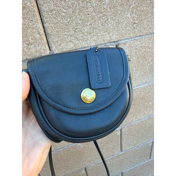 Coach Handbags - Vintage COACH NAVY MINI TURN LOCK Crossbody CONVERTIBLE Belt Bag 9826 USA Nice